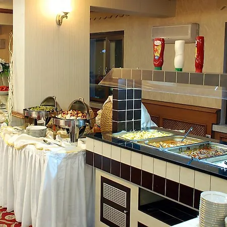 Royal Carine Hotel 4*