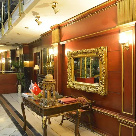 Royal Carine Hotel