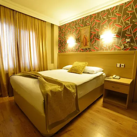 Royal Carine 4*